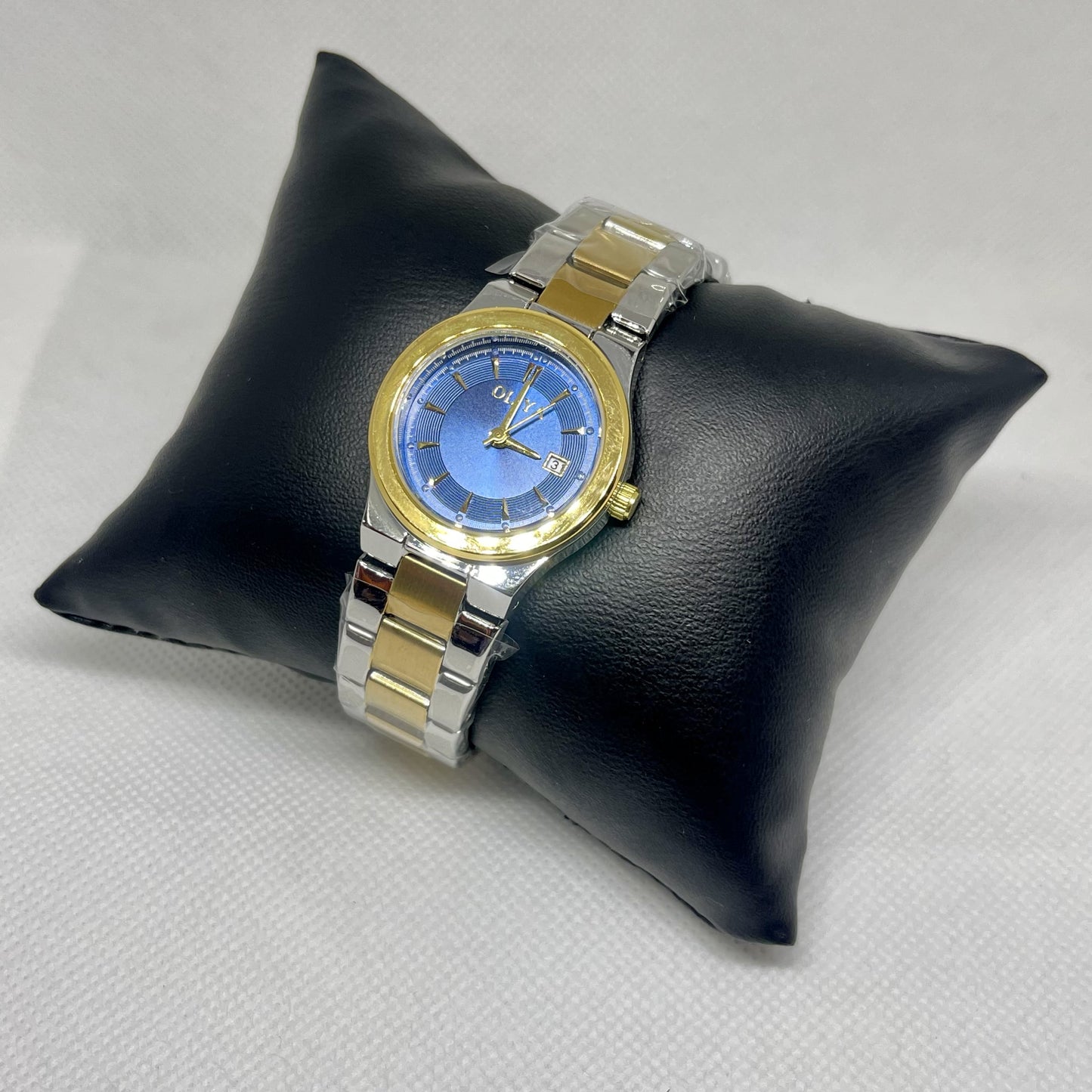 Couple OLIYA Luxury Trendy Elegant Design Watch 100% waterproof